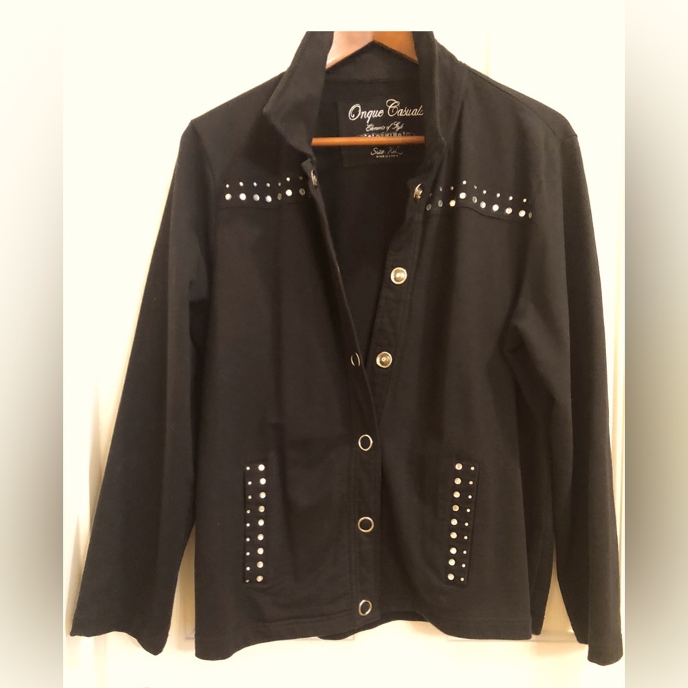 ✨✨PRICED REDUCED: ✨✨Onque Casual Bling Jacket